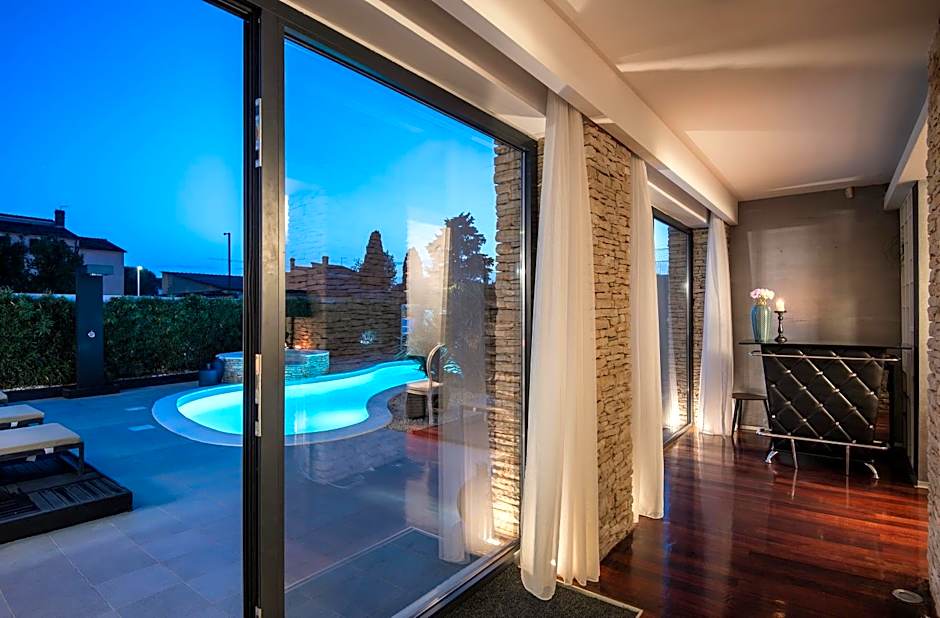 Boutique Hotel Chevalier by Bura Hotels - Adults Only