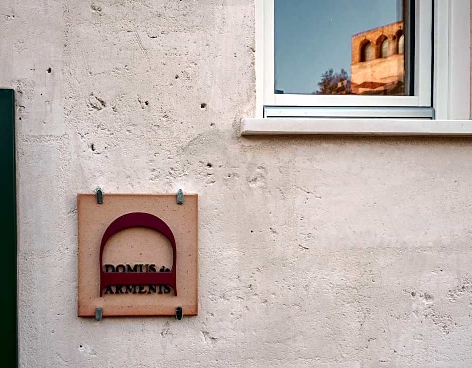 DOMUS DE ARMENIS