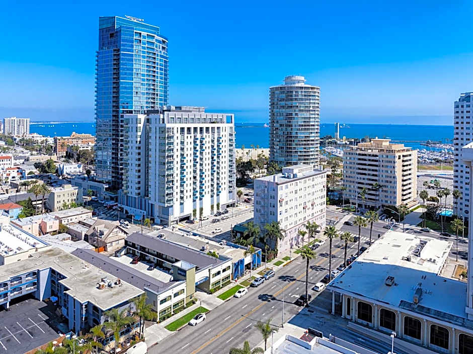 Inn at 50 - Long Beach Convention Center