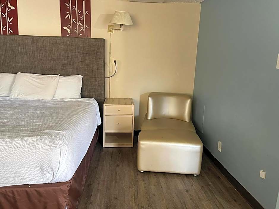 Safari Motel