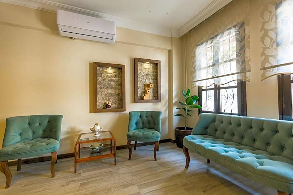 Old Town Boutique Hotel