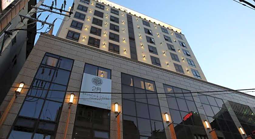 Hotel February Dong Seong Ro