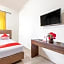 Super OYO 2704 Hotel Transit 2