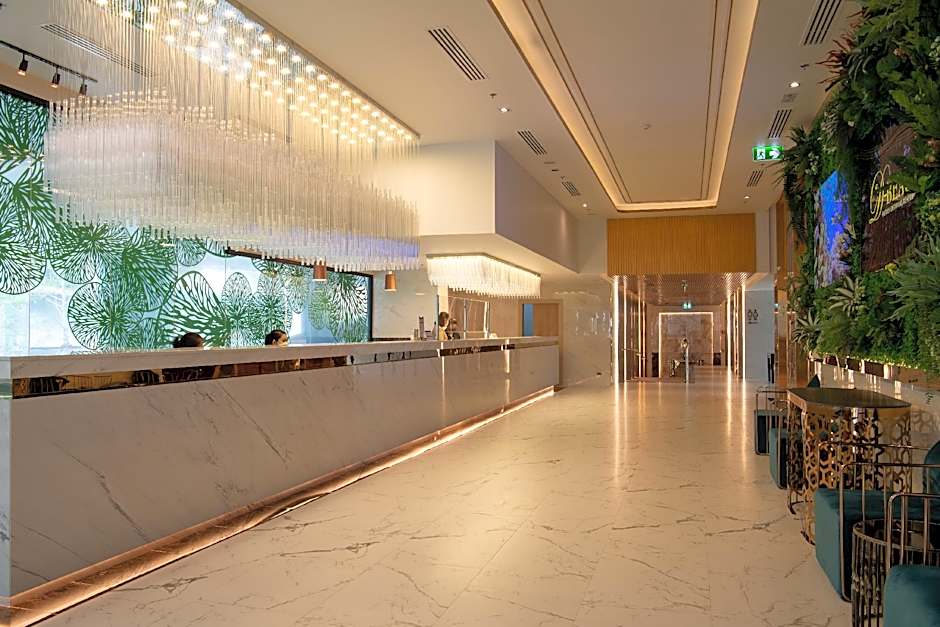 Pattaya Discovery Beach Hotel