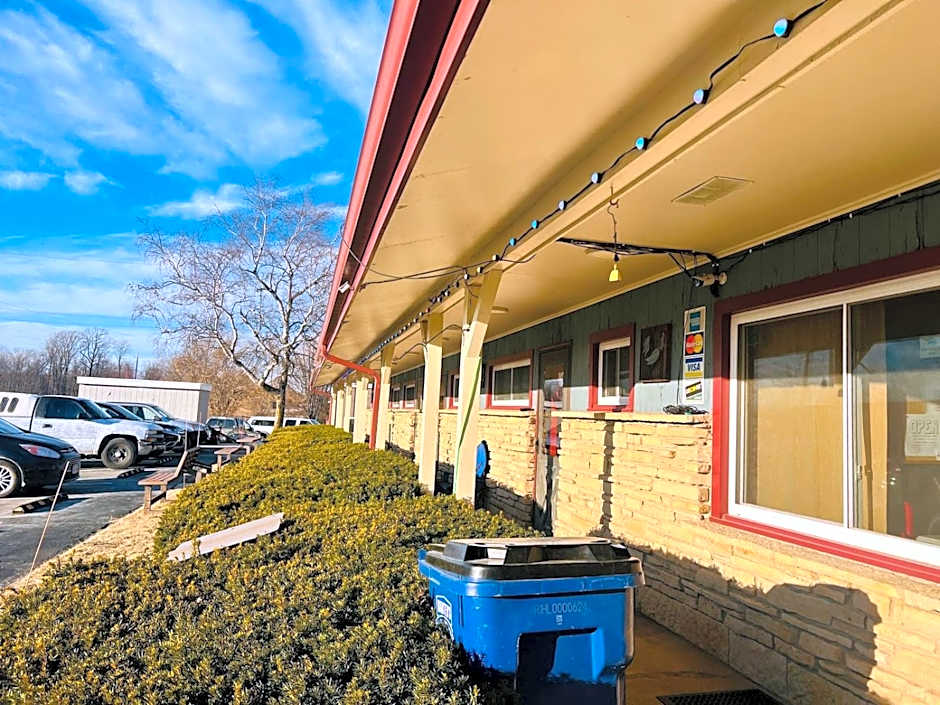 Wisconsin-Aire Motel By OYO Random Lake