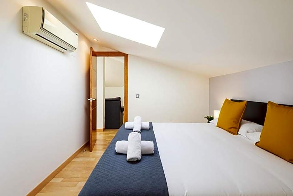 Lucas House Apartments by Sitges Group