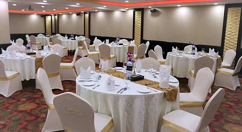 Elite Crystal Hotel