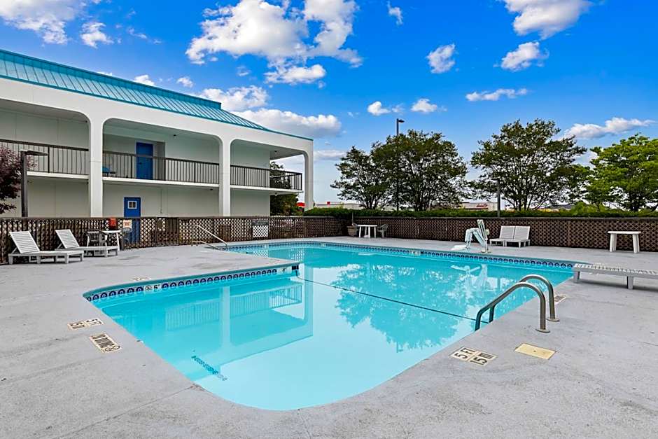 Studio 6 Suites Jacksonville, NC – Camp LeJeune