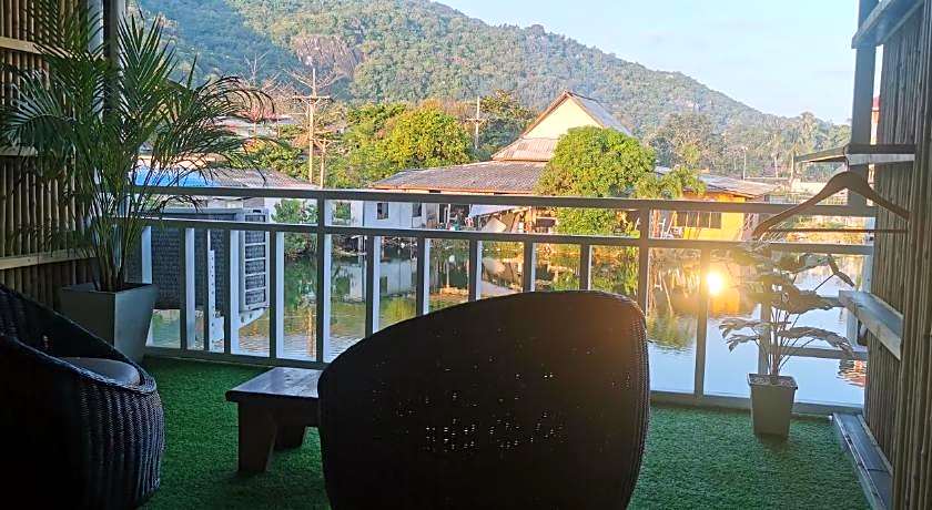 Hideout Hostel
