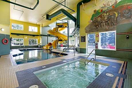 Super 8 by Wyndham Calgary Shawnessy Area