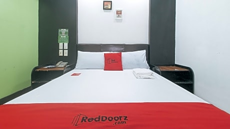 RedDoorz @ Ranchotel Bayanan Alabang