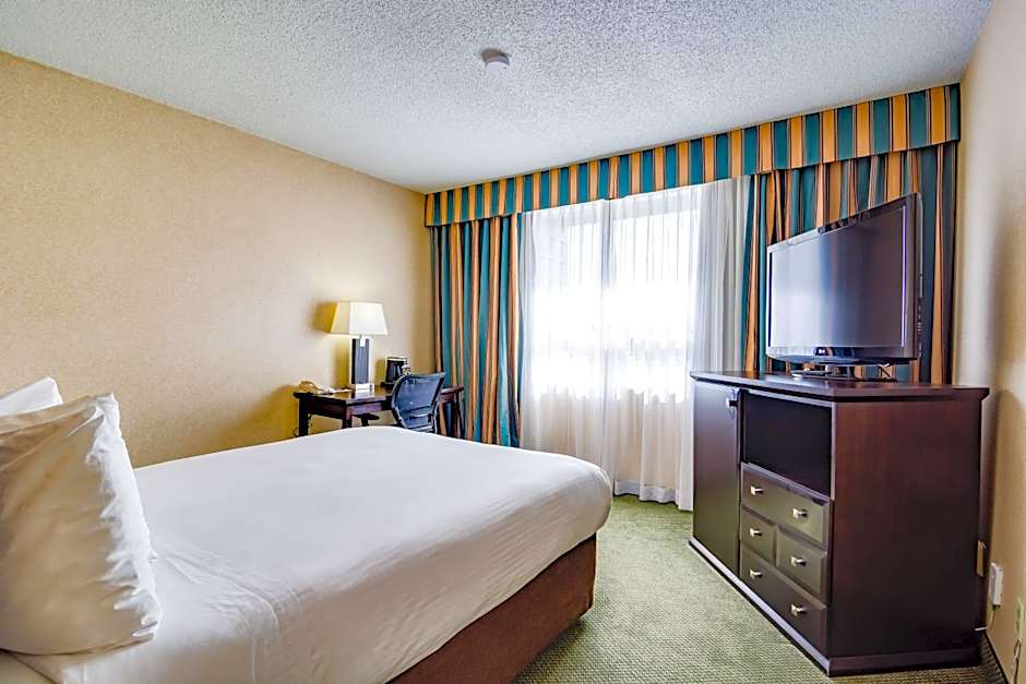 Sawridge Inn and Conference Centre Edmonton South