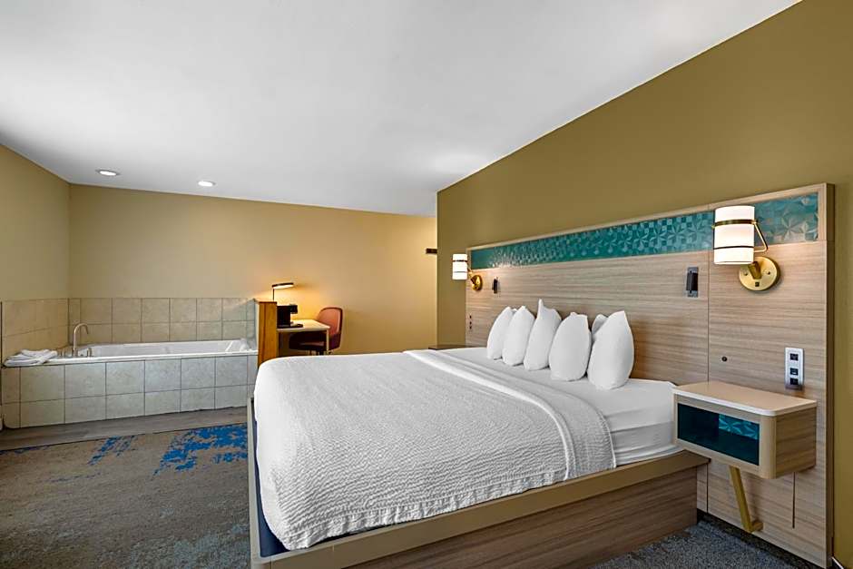 Best Western Plus Altoona Inn