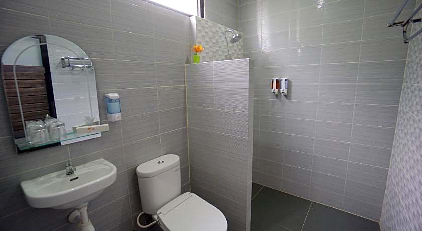 The Cabin Tanjung Hotel