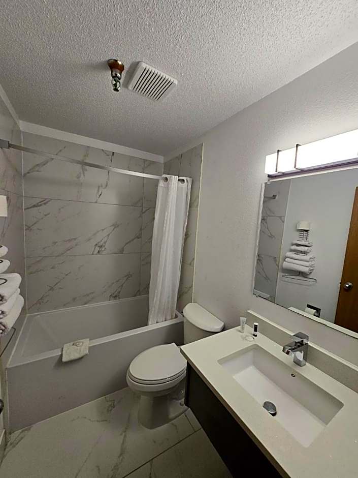 Super 8 by Wyndham Salmon Arm