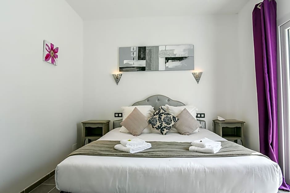 Logis Hôtel Emeraude des Bois