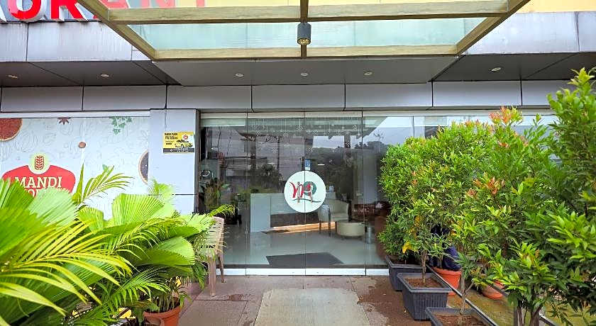 Metro Plaza Hotel by RAK Rooms