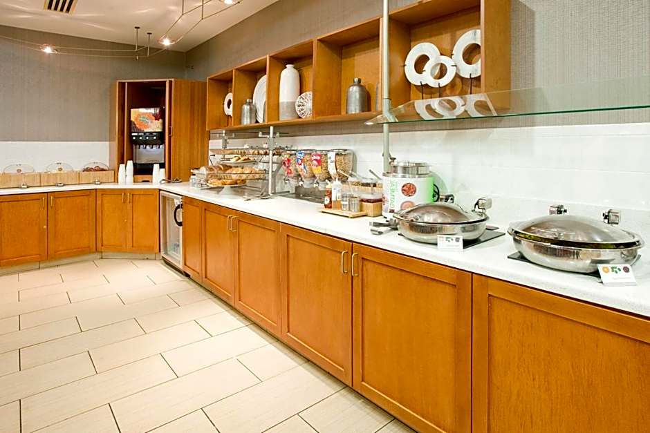 SpringHill Suites by Marriott Wichita East at Plazzio