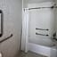 Holiday Inn Express & Suites Chicago West - St Charles By IHG