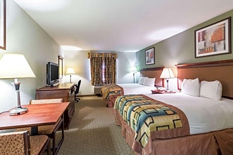 2 Double Beds, Efficiency, Nonsmoking