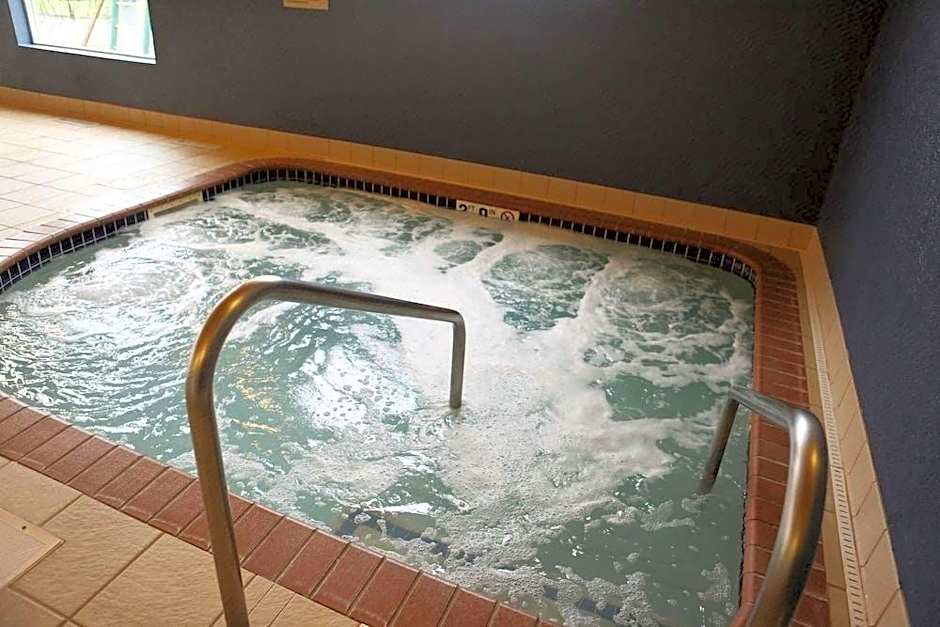 GrandStay Hotel & Suites Perham