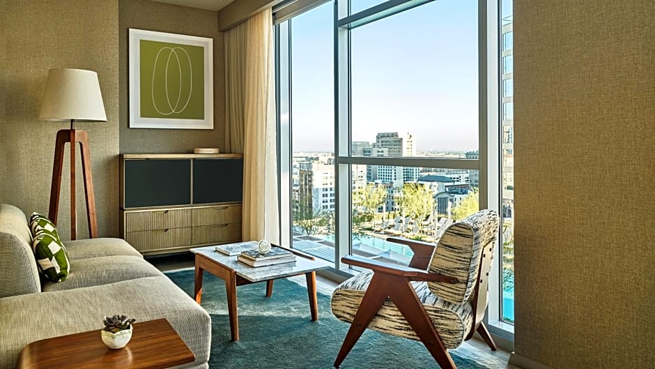 Conrad Los Angeles