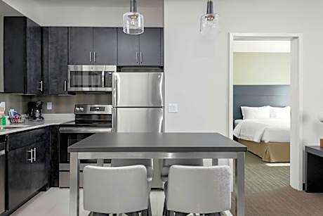 2 Bedroom Suite, Bedroom 1: 1 King, Bedroom 2: 1 Queen, Sofa bed