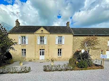 Les chambres d'Omaha Beach Etablissement avec deux chambres d'hôtes, petit-déjeuner compris fait-maison et produits locaux