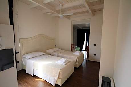 Comfort Double or Twin Room