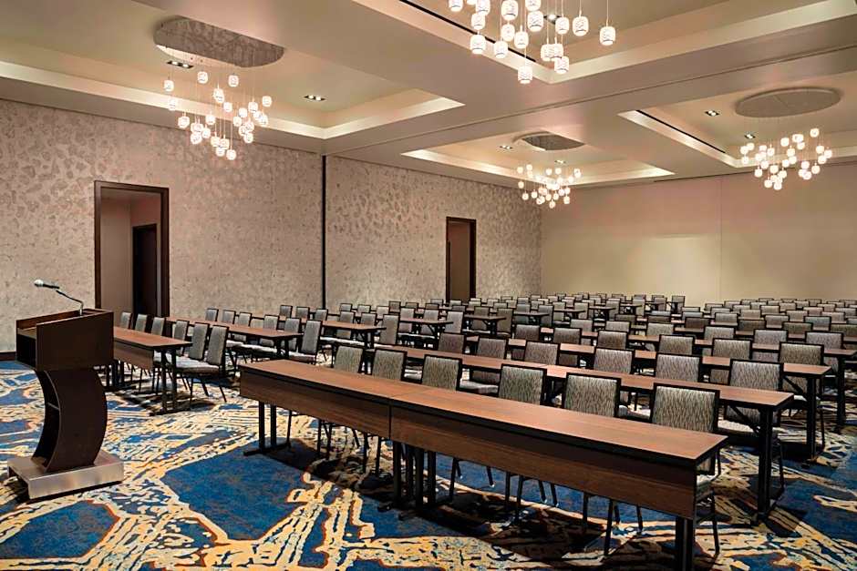 Buffalo Marriott at LECOM HARBORCENTER