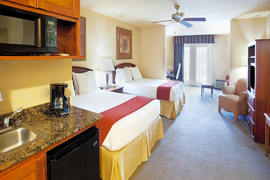 Holiday Inn Express & Suites Kerrville