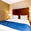 Comfort Inn & Suites IAH Bush Airport - East