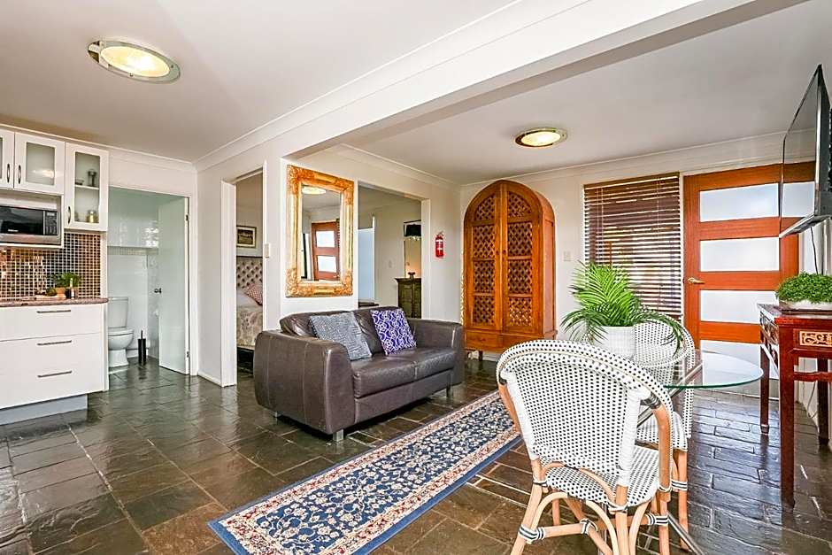 1770 Sovereign Lodge Retreat