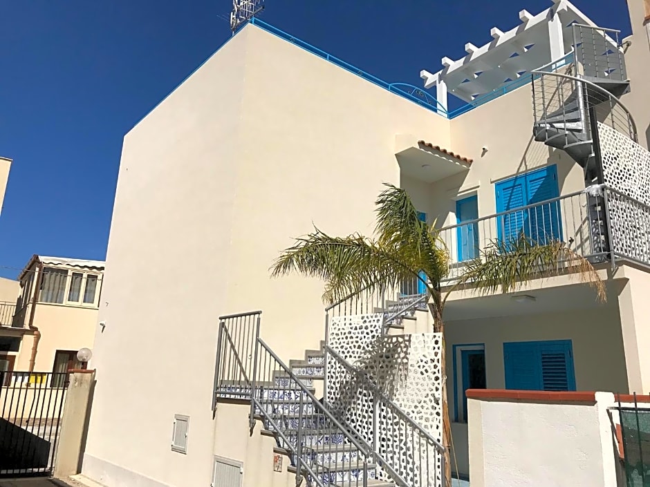 Reef And Dream – San Vito Lo Capo, CA