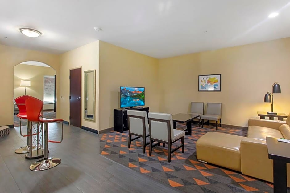 Holiday Inn Hotel & Suites Waco Northwest By IHG