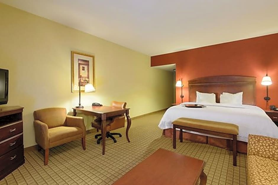 Hampton Inn and Suites Peoria at Grand Prairie