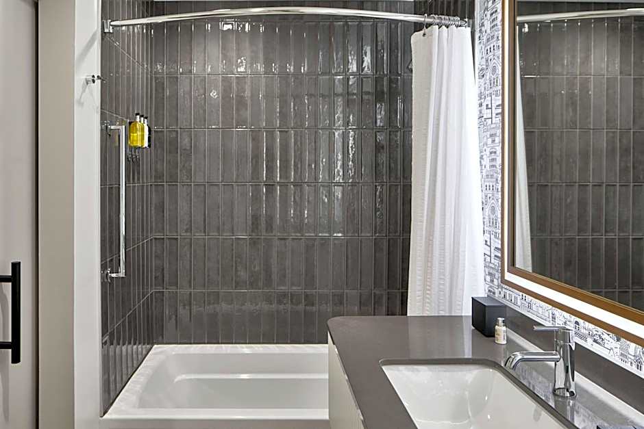 Hotel Celare, Cincinnati Midtown, a Tribute Portfolio Hotel