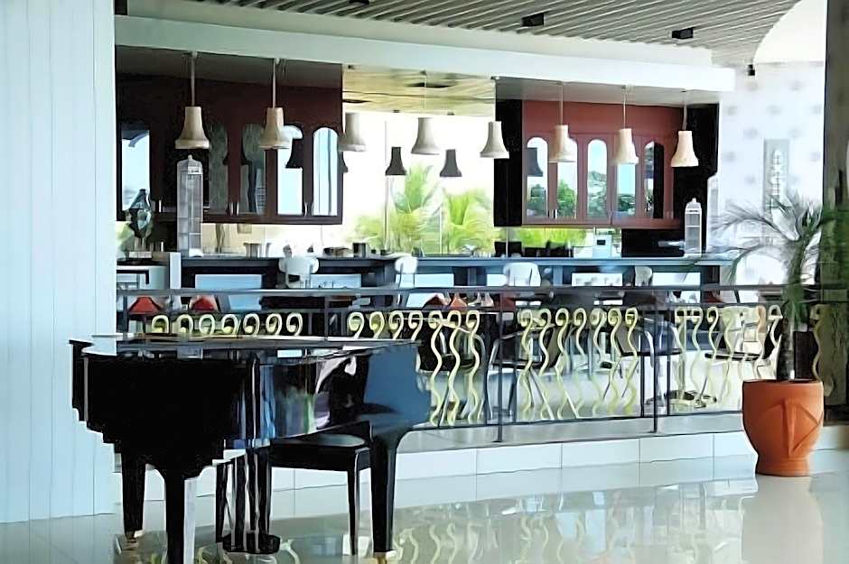 Lion Hotel & Plaza Manado