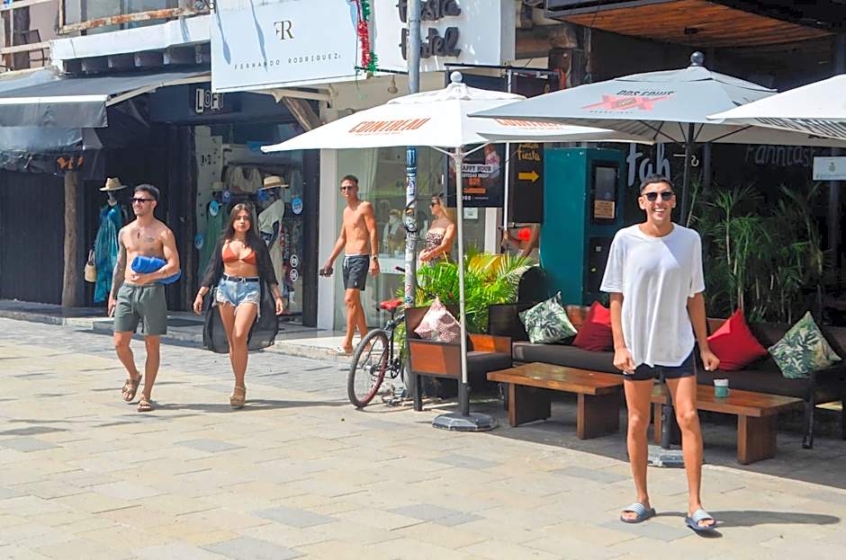 Siesta Fiesta Hotel - 5th Avenue- Adults Only