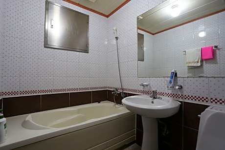 Korean-style Standard Double Room