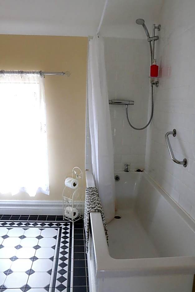 Emy Lakehouse - near Castle Leslie, Glaslough