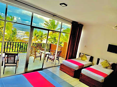 Superior Family Room with balcony and sea view