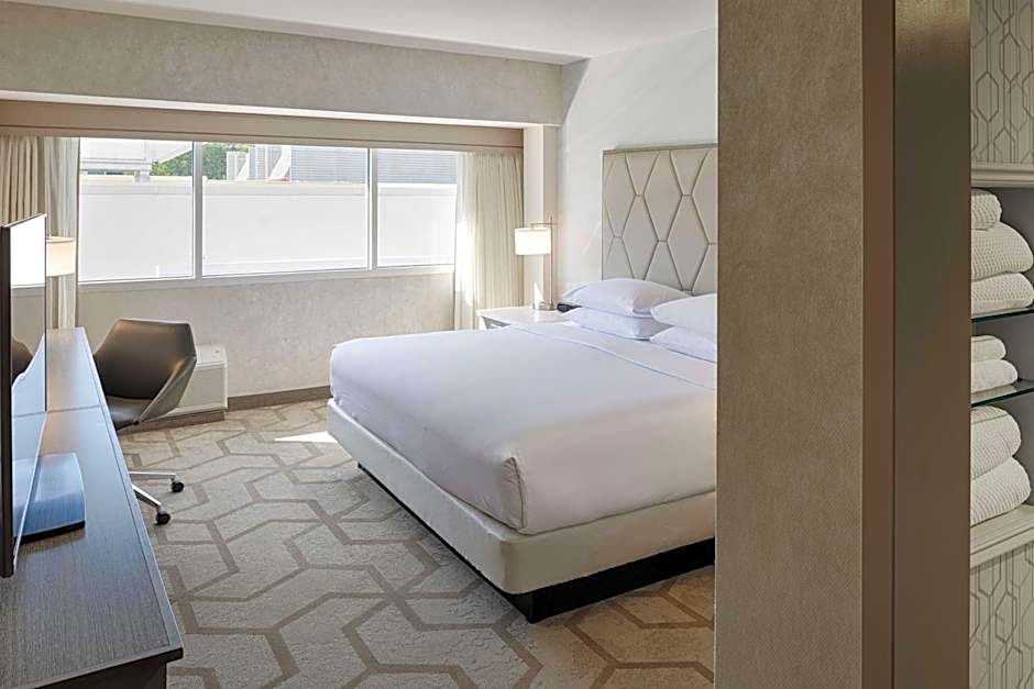 The Kingsley Bloomfield Hills - a DoubleTree by Hilton