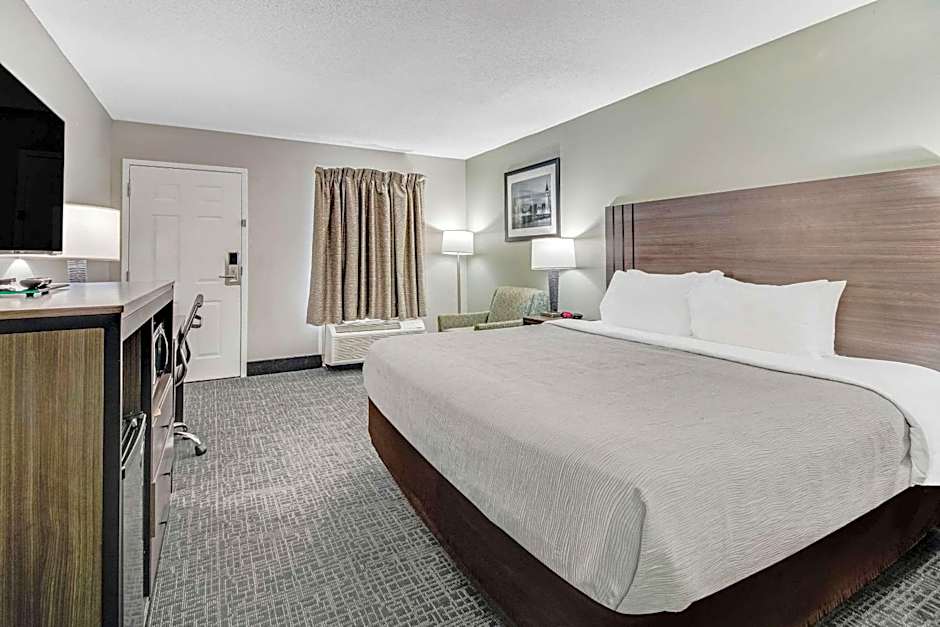 Quality Inn - White House