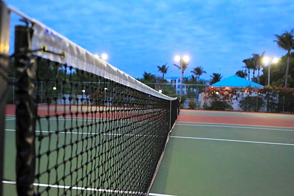 Ocean Pointe Suites at Key Largo