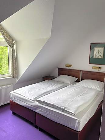 Economy Single Room