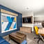 Holiday Inn Express Hotel & Suites Lincoln-Roseville Area By IHG