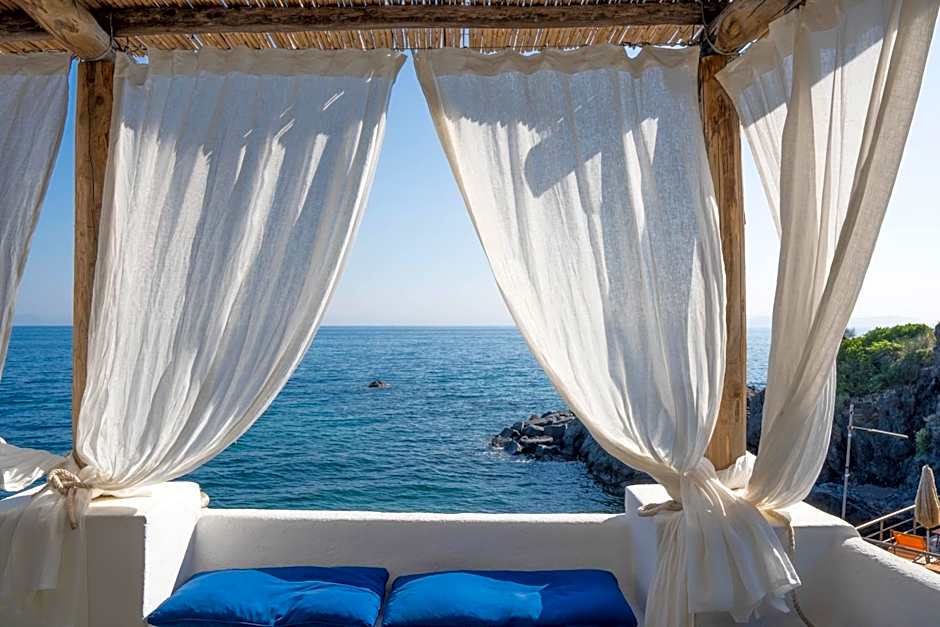 Nelinda Waterfront Accommodation