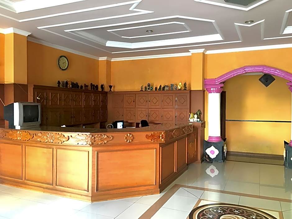 Hotel Alami near Alun-Alun Klaten