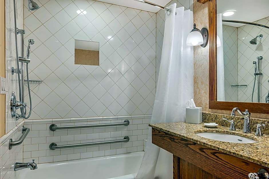 Best Western Premier Mariemont Inn